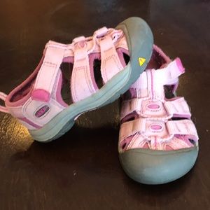 Toddler keen sandals